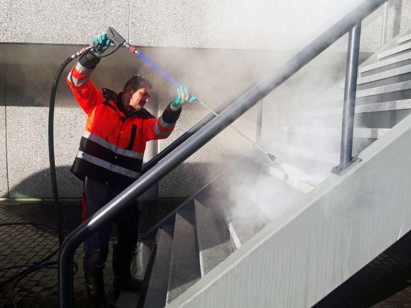 Commercial Pressure Washing by Free Spot Cleaning